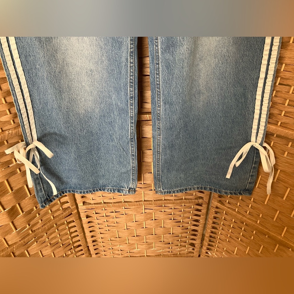 Telepatia Wide Leg Light Blue Jeans with Side Stripe - Picture 5 of 10